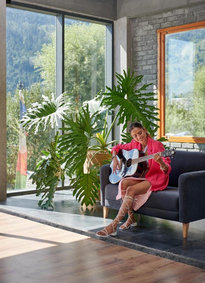 Warehouse X Poshtel Hotel Manali  Bagian luar foto