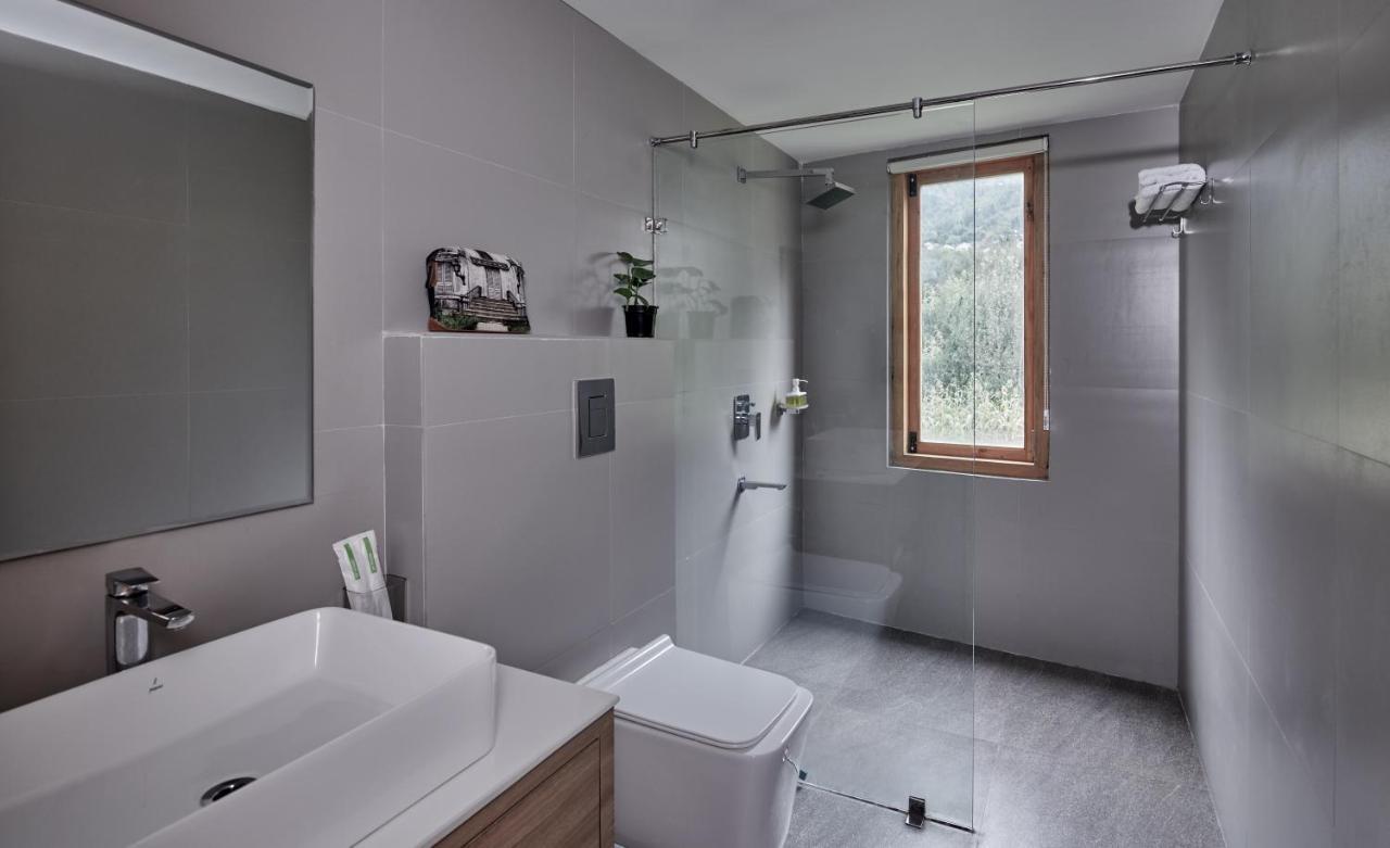 Warehouse X Poshtel Hotel Manali  Bagian luar foto