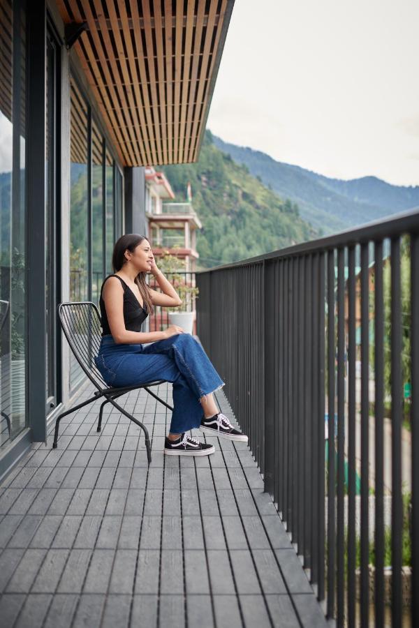 Warehouse X Poshtel Hotel Manali  Bagian luar foto