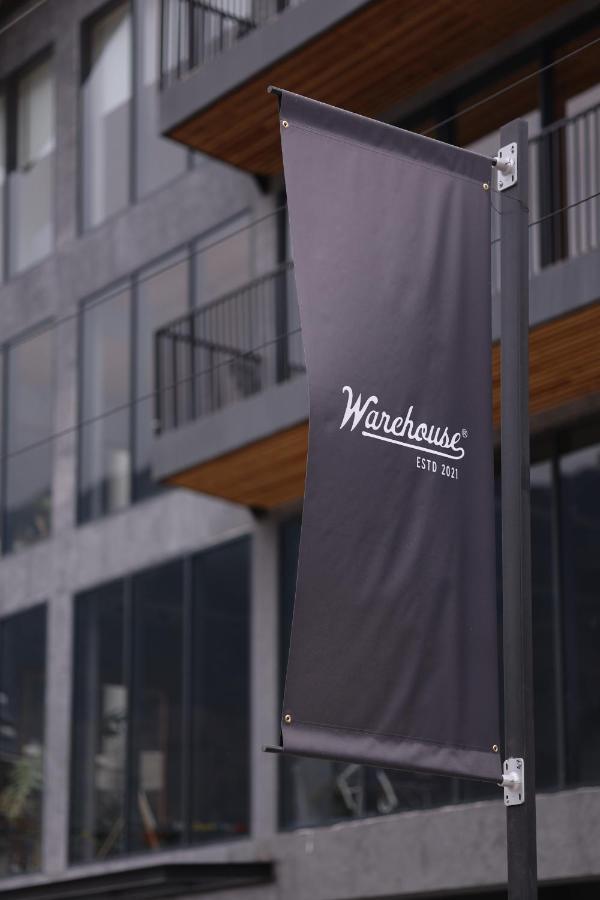 Warehouse X Poshtel Hotel Manali  Bagian luar foto