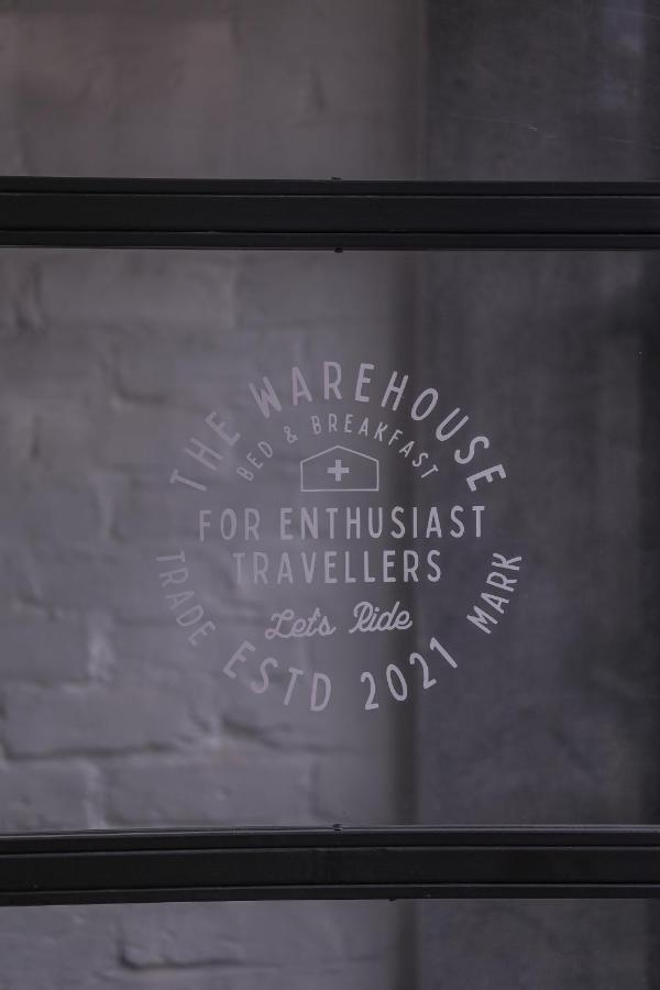 Warehouse X Poshtel Hotel Manali  Bagian luar foto