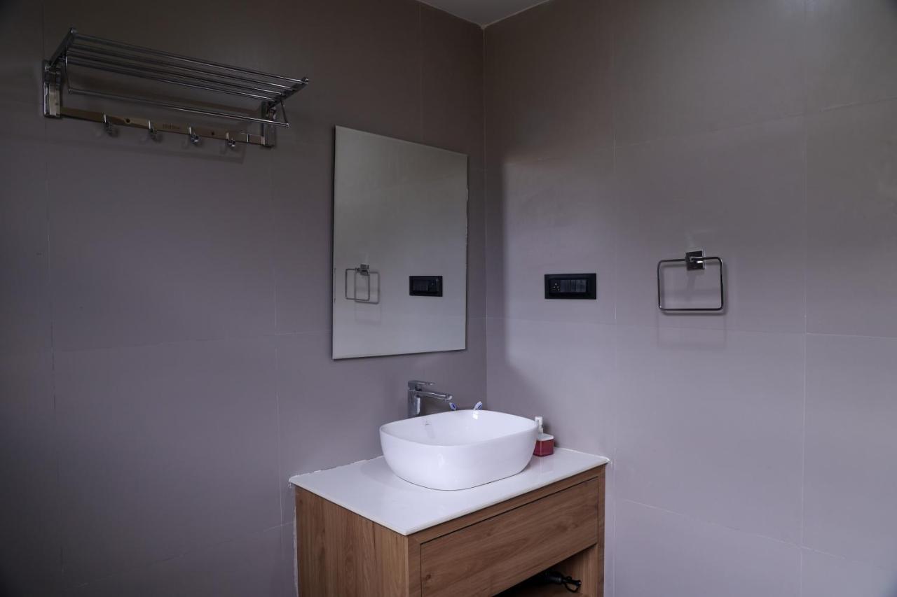 Warehouse X Poshtel Hotel Manali  Bagian luar foto
