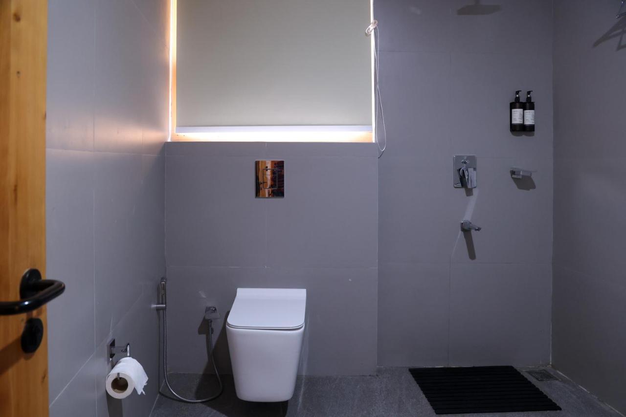 Warehouse X Poshtel Hotel Manali  Bagian luar foto